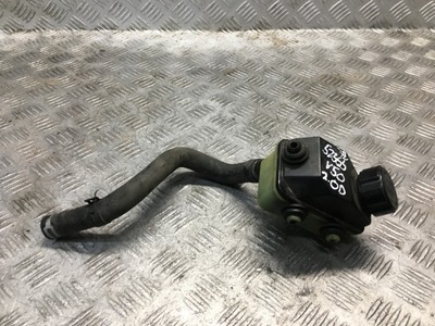 Volvo v50 2.0 d бачок підсилювача 4n51-3531-dc фото №1