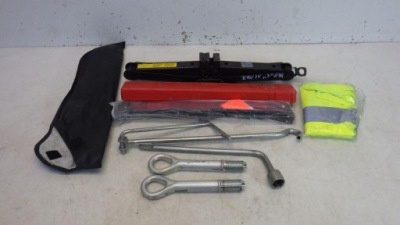 Домкрат підйомник ключ вушко трикутник вкладиш toyota rav4 iii 09111-0w110 фото №1