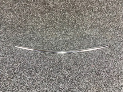 Opel insignia a 08-13 молдинг хром решётка решетка средняя 13264456 фото №1