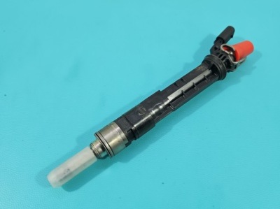 1x форсунка renault clio v dacia dokker a2820701000 1.3 tce фото №1