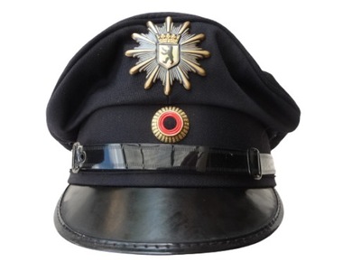 CZAPKA NIEMIECKIEJ POLICJI POLIZEI BERLIN R.56