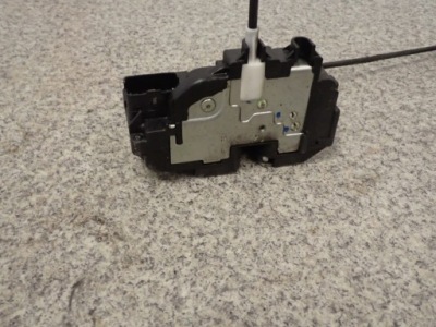 Nissan micra k12 cc 03- замок дверь передний правый фото №1