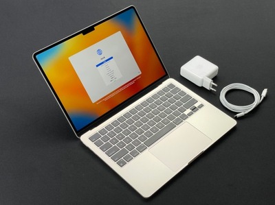 2022 MacBook Air A2681 13" M2 16GB 2TB