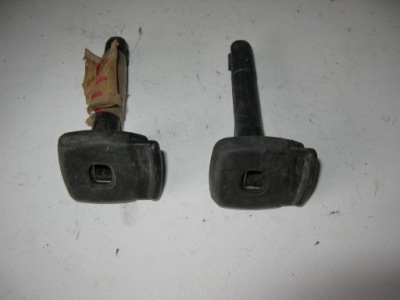 Кронштейн направляющая кронштейн подголовник golf iii vento 1h0885636a перед фото №1