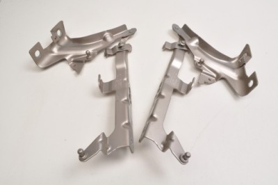 Volvo xc90 ii петля капот 31352879 31352878 фото №1