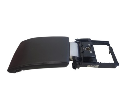 Подлокотник volvo v70 iii bw 39804761 2.4l дизель 158kw 2015 фото №1