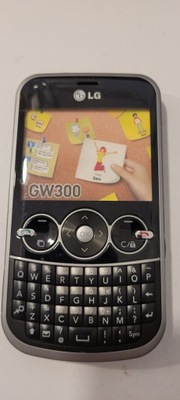 Atrapa telefonu LG GW300