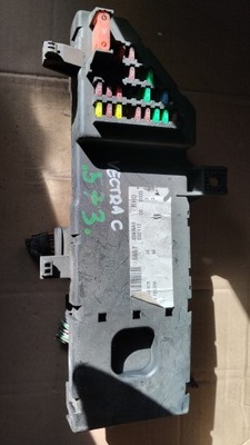 Коробка предохранителей opel vectra c signum 13193590 фото №1