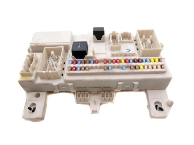 Коробка модуль bsi volvo s40 ii v50 30765015 04-12 фото №1