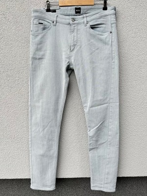 Hugo Boss W34 L34 jasne spodnie jeansowe błękitne