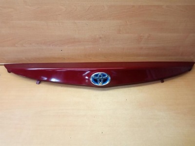 Молдинг кришки задня toyota auris ii хетчбек 3t3 фото №1