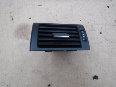 Решітка обдув ліва audi a4 b6 8e0820901c фото №1