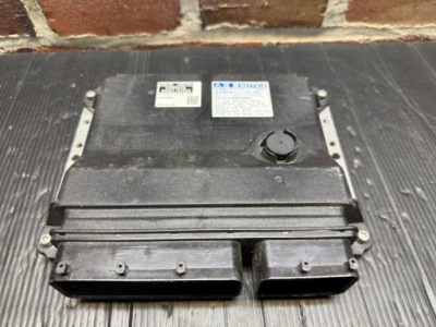 Toyota prius бортовий комп'ютер блок керування 275500-2501 89661-47480 фото №1