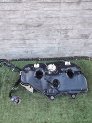 Toyota camry viii бак пального kompletny фото №1