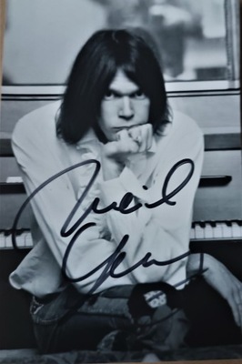 NEIL YOUNG - zdjęcie z autografem