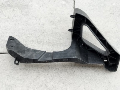 Tesla model s plaid кронштейн лампы левый 1643511-00-b фото №1