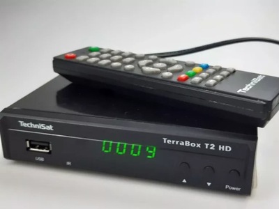 TUNER DVBT 2 TECHNISAT TERRABOX T2 HD KOMPLET