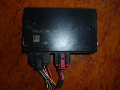 Модуль фаркоп audi a4 b8 8k0907383a фото №1