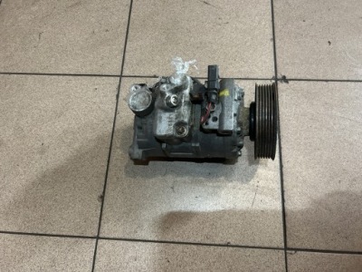 Компресор кондиціонера audi a4 b6 2.4 v6 bdv фото №1