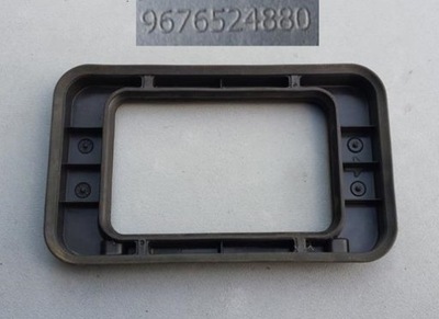 Защита рамка citroen peugeot 9676524880 фото №1