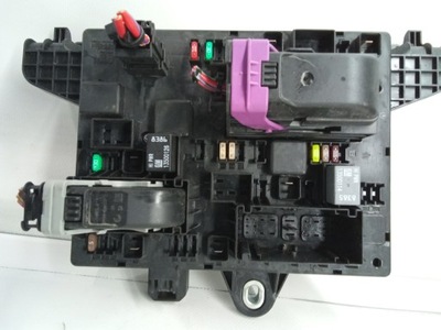 C860 коробка предохранителей astra j 13302300 фото №1