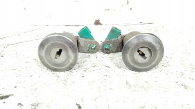 Вкладка замка двері перед mercury villager mk1 фото №1