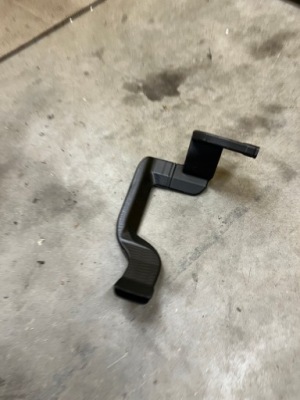 Воздуховод канал воздуха левое  mercedes g w463 рестайлинг фото №1