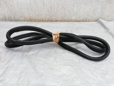 Прокладка скло двері правий задня kia ceed ii hb фото №1