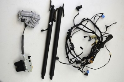 Vw t-roc кришка багажника електрична привід 2ga827552a 2ga827506a фото №1