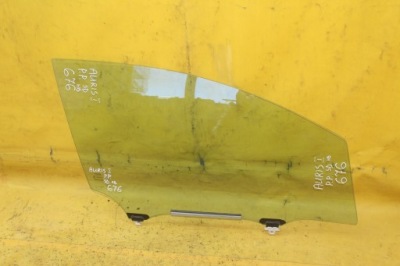 Скло двері правий перед toyota auris i 5d hb фото №1