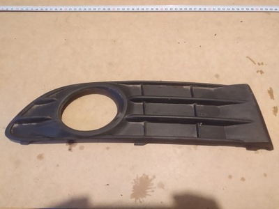 Решітка рамка протитуманної фари права перед volvo s40 ii 2007-2012 lift фото №1