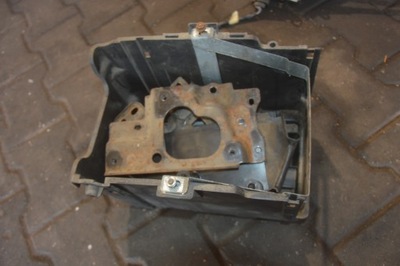 Ford fiesta mk7 основание аккумулятор фото №1