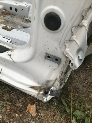 Порог полный длинный правый audi a1 ii gb 18- фото №1