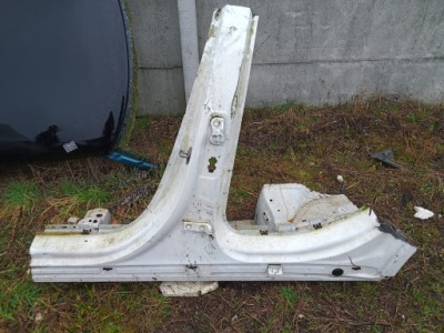 Mercedes klasa a w177 стійку  поріг ліве фото №1