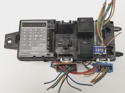 Коробка запобіжників volvo v40 i 1.8 фото №1