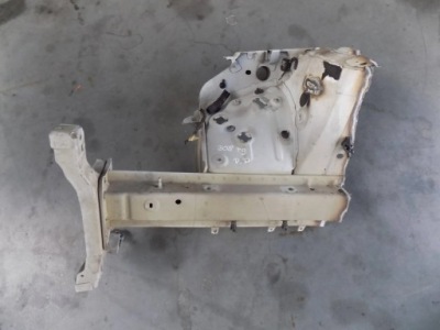 Peugeot 308 ii t9 2013- четверть перед передняя правая kwed фото №1