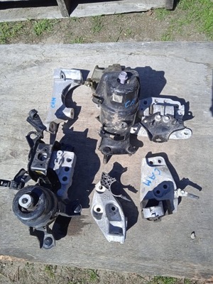 Toyota camry 18/22 подушка двигателя фото №1