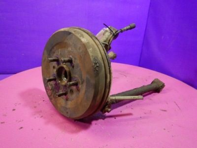 Freelander i 98- поворотний кулак задня права ступиця задня фото №1