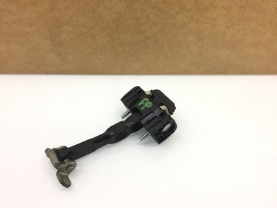 Alfa romeo 159 ограничитель дверь правый перед фото №1