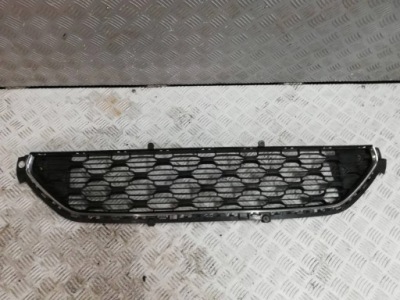 Citroen c3 lift 12- решётка бампера перед фото №1