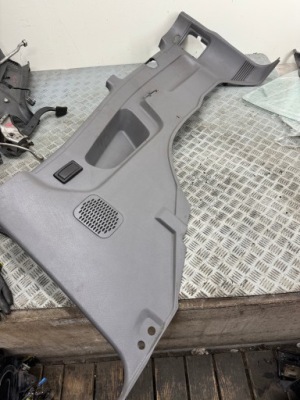 Обшивка обивка правый задняя 3d nissan terrano ii фото №1