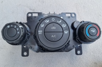 Ford ecosport панель кондиционера dn1t19980aa фото №1
