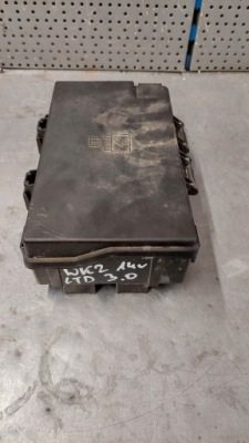 Grand cherokee wk2 14-20r коробка предохранителей фото №1