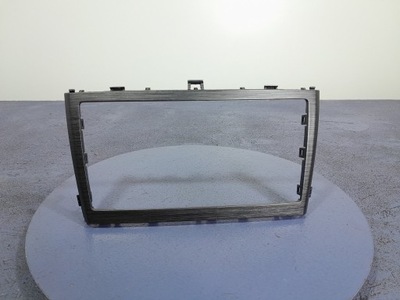 Toyota avensis iii t27 рамка радіо 05190-05210 фото №1