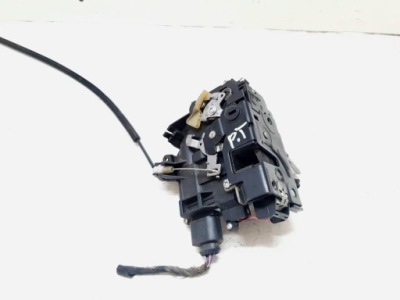 Замок правый задняя 7 pin audi a6 c5 фото №1