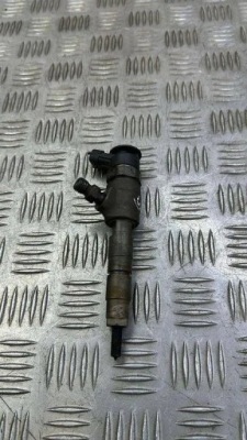 Інжектор форсунка пального ford transit courier lift 1.5 tdci фото №1