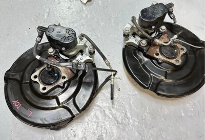 Toyota yaris cross правая поворотный кулак задняя oś ступица подвеска задняя балка фото №1