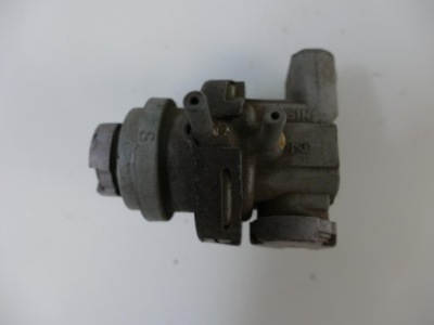 Volvo 940 2.3 t клапан вакуумa фото №1