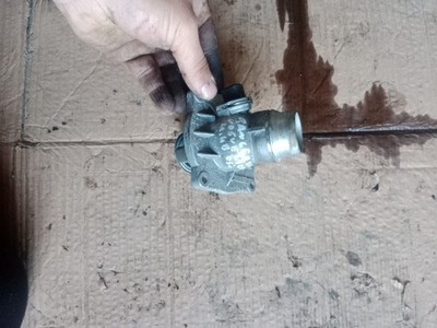 Корпус термостата 4.4 range rover vogue l322 фото №1