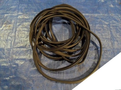 Skoda roomster прокладка дверь левый задняя фото №1